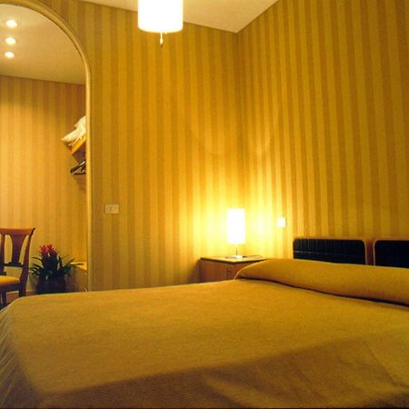 Hotel Lemon Garden Rom Exterior foto
