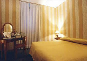 Hotel Lemon Garden Rom Exterior foto